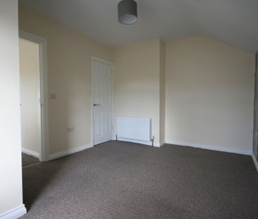 83 Newtownards Road, Donaghadee, BT21 0PT - Photo 1