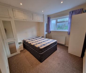 1 Bed Student Accommodation - Photo 6