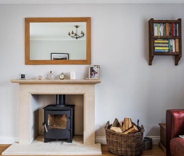 Grange Road, Woking - 4 bedrooms Property for lettings - Seymours - Photo 2