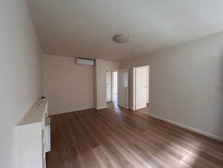 Fresh And Bright Renovated apartment - Don't Let The Outside Fool You - Photo 2