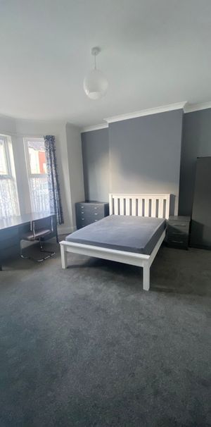 Room in a Shared House, Chester Road, CV1 - Photo 1