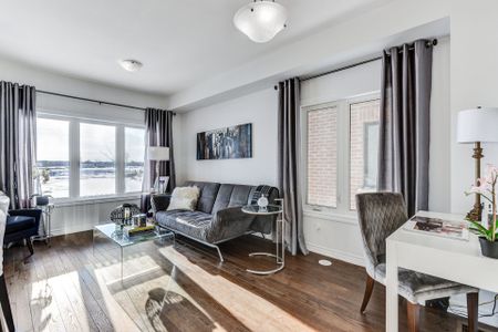 For Lease - 3056 Cascade Common Court, Oakville, Ontario - Photo 2