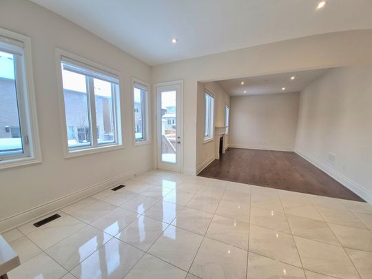 For Lease - 3222 William Rose Way, Oakville, Ontario - Photo 1