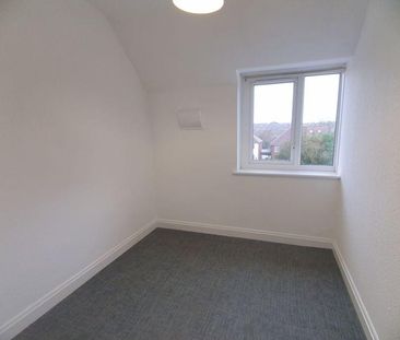 3 bedroom apartment to rent - Photo 2