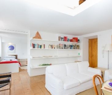 PIAZZA DEL POPOLO-VILLA: Modern, furnished 3 bedroom, 3 bath in pri... - Photo 1