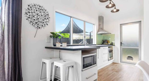 Modern Living on Naylor - Photo 1