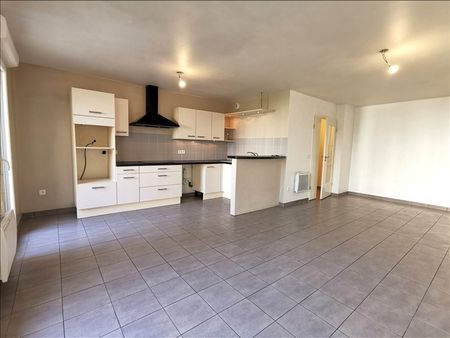 4 pièces - 82,97 m² - 1er étage - Colocation non autorisée - Photo 2
