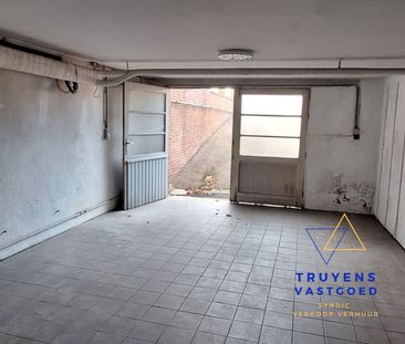 Halfopen woning met 3 slaapkamers en grote tuin - Photo 2