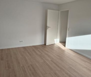 Helle Sanierte 3-Zimmerwohnung im DG - Foto 1