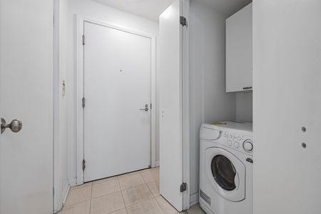 For Lease - 111 Elizabeth Street Unit# 735, Toronto, Ontario - Photo 4