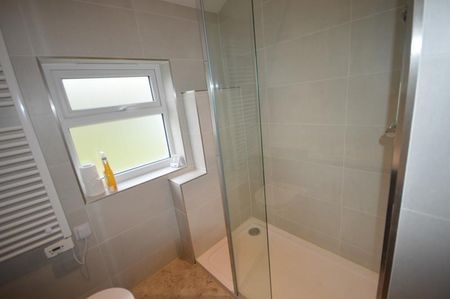 1 bedroom detached house to rent - Photo 4