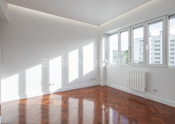 Apartamento T4 em Lisboa