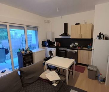 Location Appartement 2 pièces 41m² MONTLOUIS SUR LOIRE 37270 - Photo 4