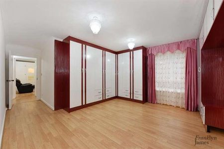 Hera Court, Homer Drive, London, E14 - Photo 3