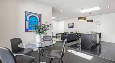 Lipman Street - Photo 2