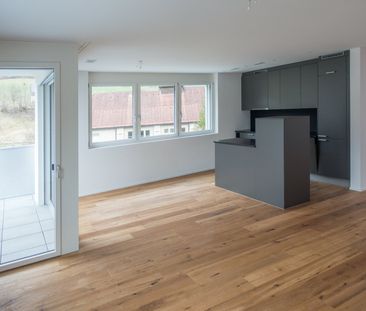 Moderne 3.5-Zimmer-Wohnung im 4. Obergeschoss mit grosszügigem Balkon - Foto 2