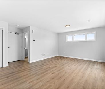 For Lease - 801 Glenroy Gilbert Drive Unit# 11, Barrhaven, Ontario - Photo 5