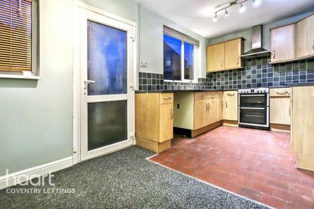 2 bedroom semi-detached house to rent - Photo 2