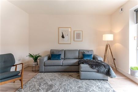 Shackleton Plaza, Lucan, Co. Dublin, CODUBLIN - Photo 3