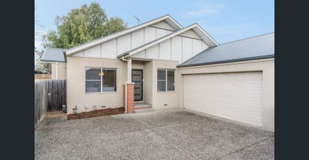 EFFORTLESS LIVING IN A PREMIER LIFESTYLE LOCATION - Photo 5