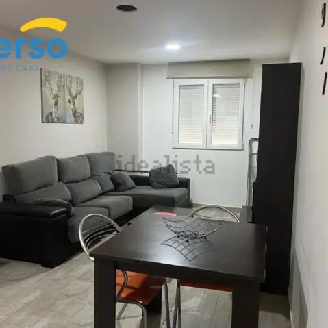 Piso en alquiler en Calle de San Vicente - Foto 1