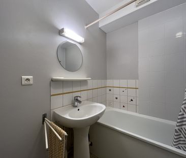 STUDIO - 22,43M2 - CENTRE VILLE - PARKING - Photo 5