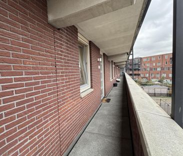 Te huur: Appartement Mathenesserdijk 383 B in Rotterdam - Photo 1