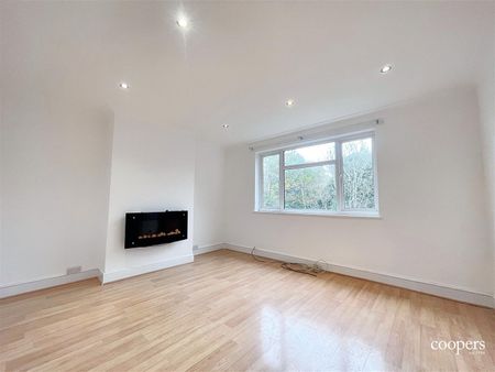 2 bedroom maisonette - Photo 4