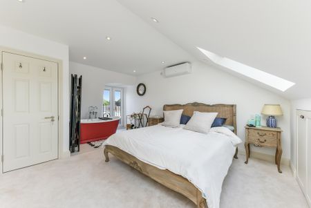 Fawe Park Road, SW15, London - Photo 4