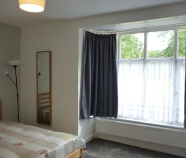 4 bedroom terraced house to rent - Photo 5