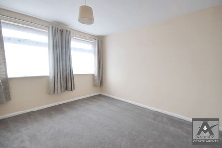 3 Bedroom for Rent - Photo 5