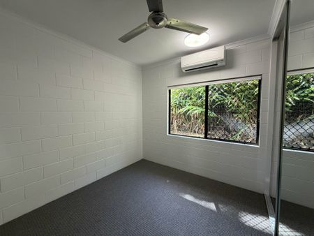 3 BEDROOM HOME IN BAYVIEW HEIGHTS - Photo 3