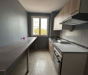 Location Appartement 4 pièces 66m² TROYES 10000 - Photo 5