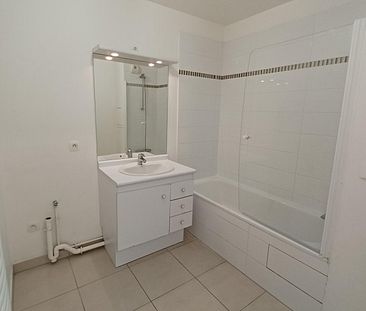 location Appartement F3 DE 58.7m² À CERGY - Photo 2