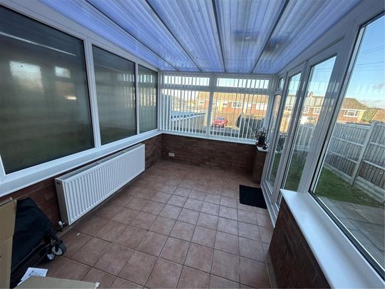 3 bedroom terraced house to rent - Photo 1