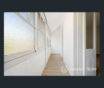 Centrally Located And Spacious Apartment - Photo 6