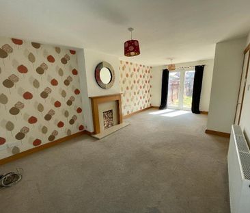 3 Bedroom Terraced House To Rent - Photo 2