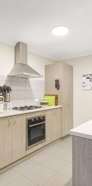 Modern, Low-Maintenance Townhouse - Ready to Move In - Photo 1