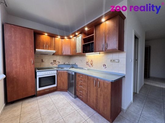 Pronájem bytu 3+1 61 m2 - Photo 1