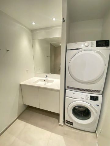 Moderne 3-værelses lejlighed med udsigt i Nørresundby - Photo 5