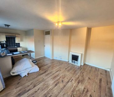 2 bedroom maisonette to rent - Photo 1