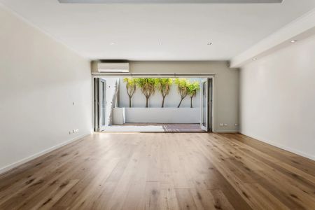 3b Cliff Street, South Yarra. - Photo 3