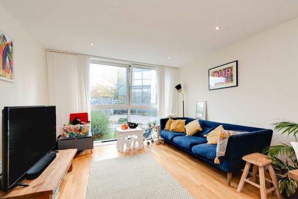 Drayton Park, Highbury, N5 - Photo 1