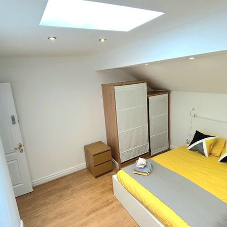 Spacious room in shared apartment in Portersfield, Dublin - Photo 4
