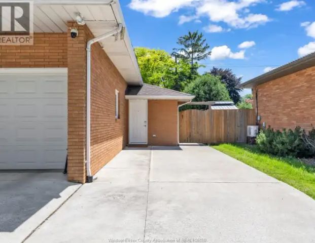 675 BEDFORD Unit# B | 675 BEDFORD Unit# B, Windsor - Photo 1