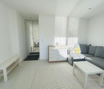 Pronájem bytu 1+1 40 m2 - Fotografie 1