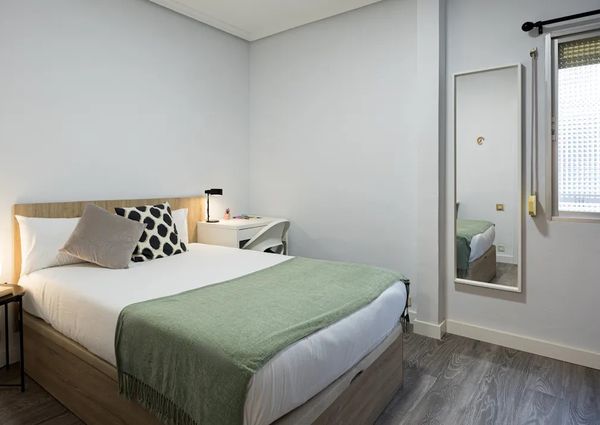 Calle de Sánchez Barcáiztegui, Madrid, Community of Madrid 28007