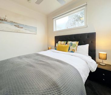 Stylish Home at Fitzroy North - Fully furnished - inspection by app... - Photo 6