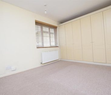 2 bedroom semi-detached house to rent - Photo 4