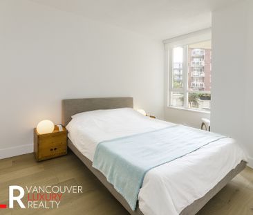 Condo in Vancouver East Side, bc - Photo 5
